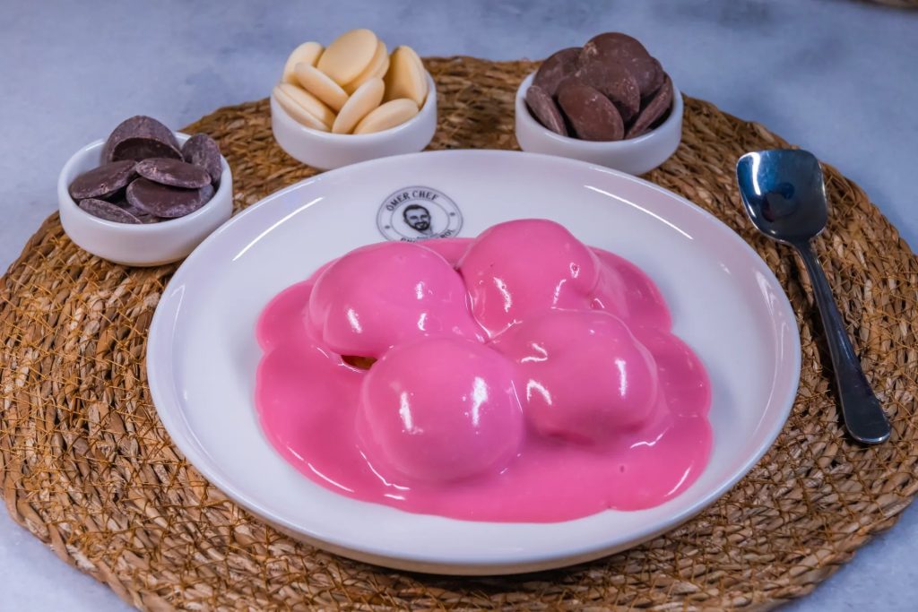 Frambuazlı Profiterol 20 Adet 1 Kg